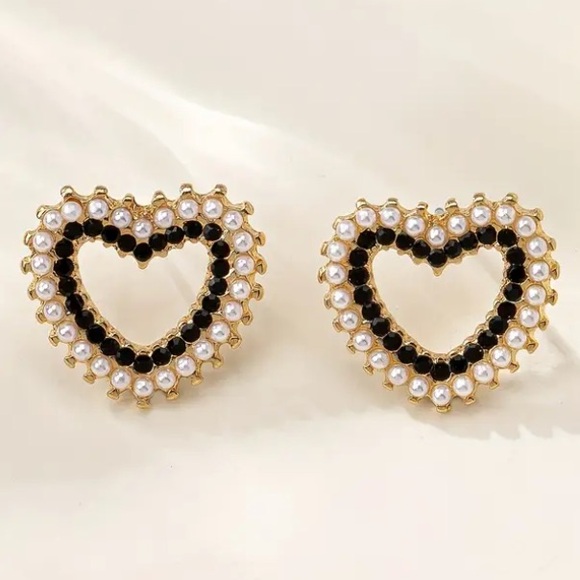 Pearl & Black Crystals Heart Gold Toned Stud Earrings - Picture 1 of 4